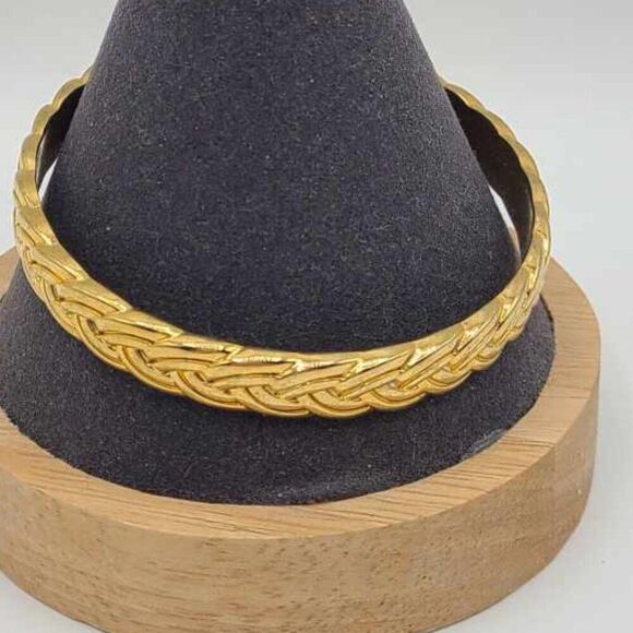 J Crew Gold Tone Bangle - Picture 1 of 6